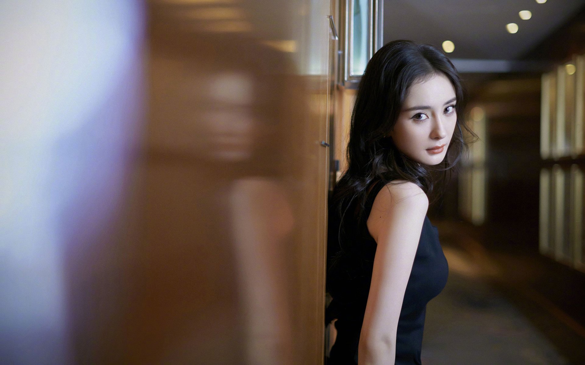 未来联盟：比赛中引入全息投影的可能性探讨，未来全息投影技术