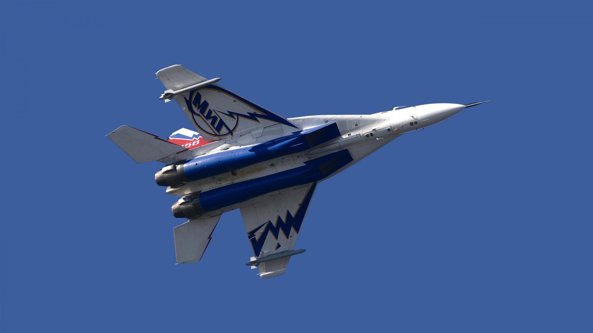 赛季末阶段，谁能一飞冲天成为黑马？，赛季末用什么英雄上分