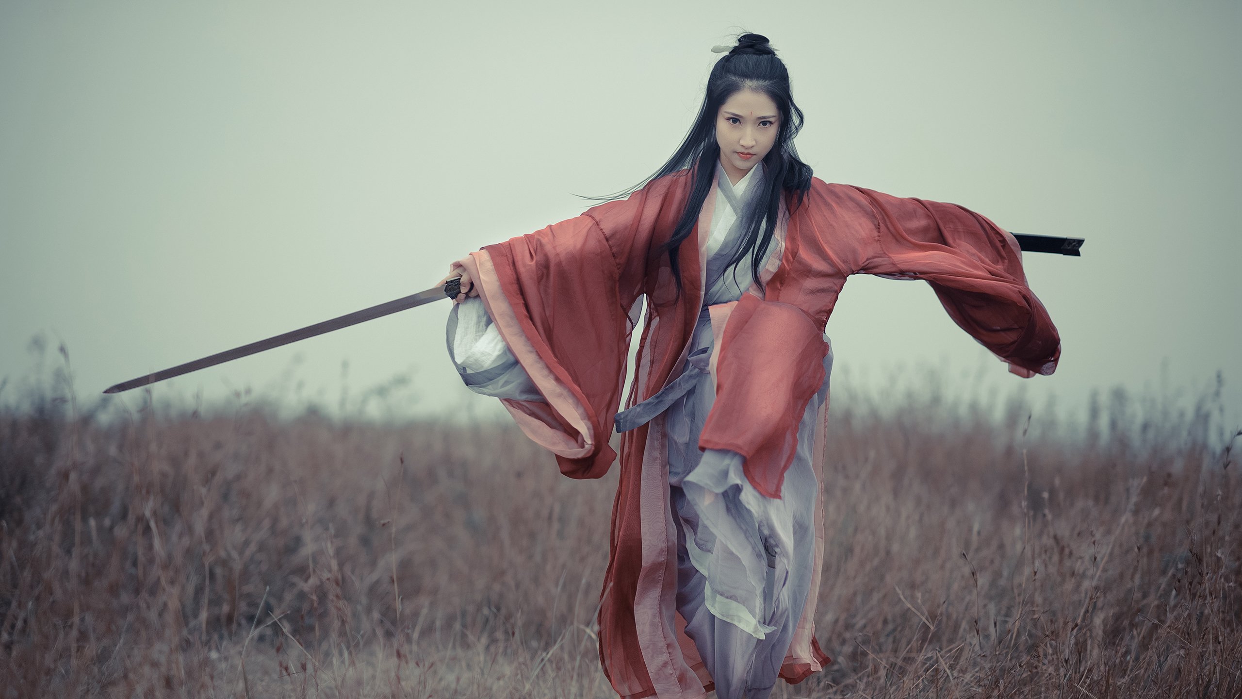 腾讯电竞赛事吸引全球顶尖战队，腾讯电竞抵达梦想的另一种道路