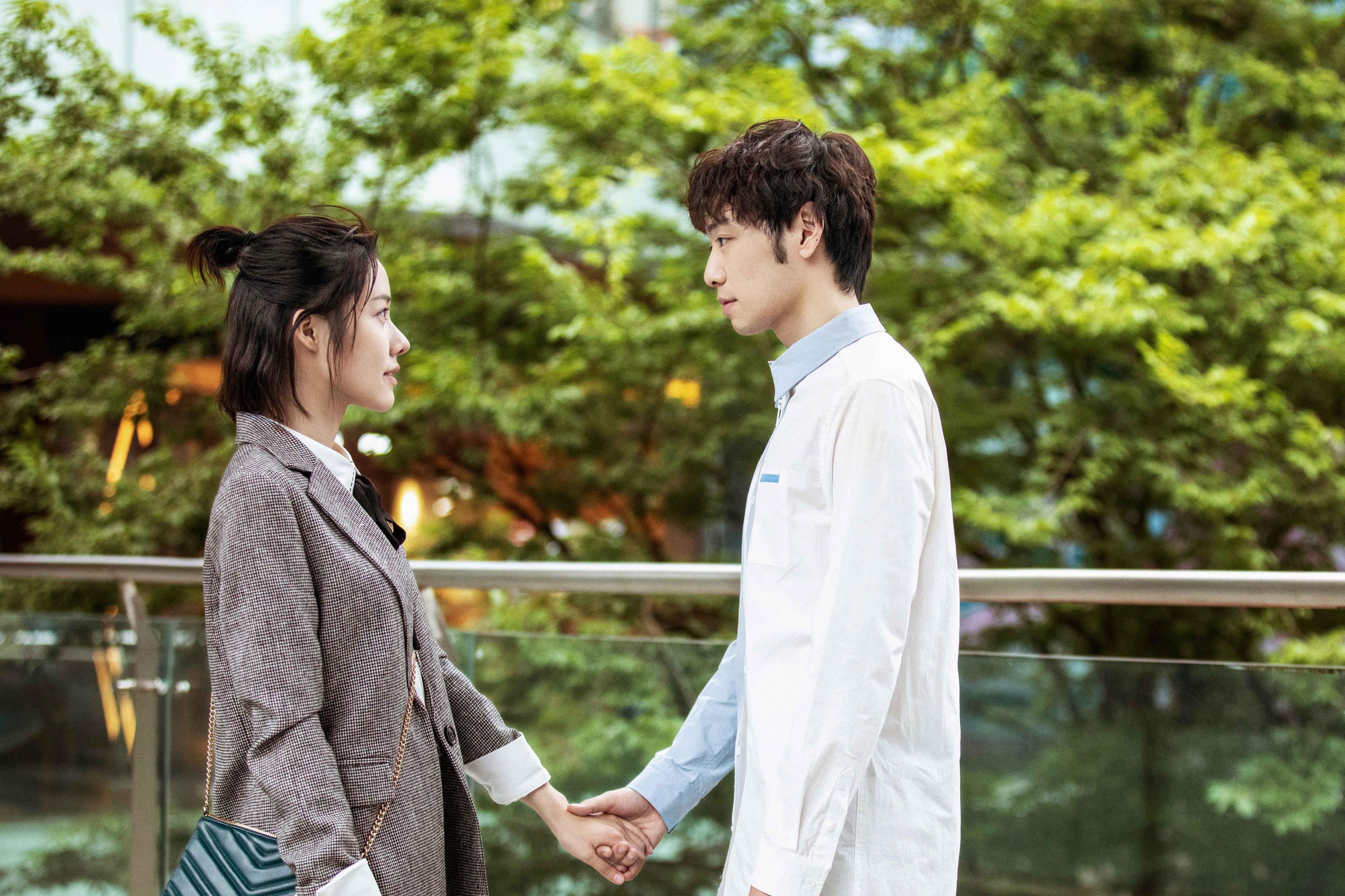 赛事组委会增设新奖项表彰团队协作突出集体价值受媒体关注，赛事组委会人员安排